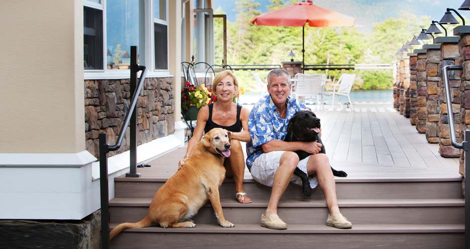 Couple with Gold Retriever